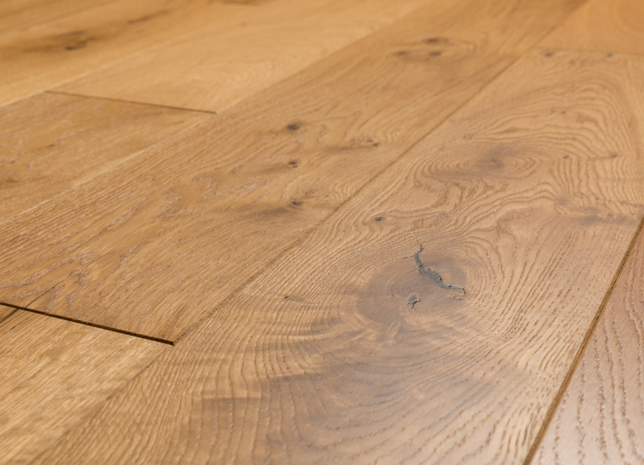 Brush and Lacquered Oak — Vista XL 20mm